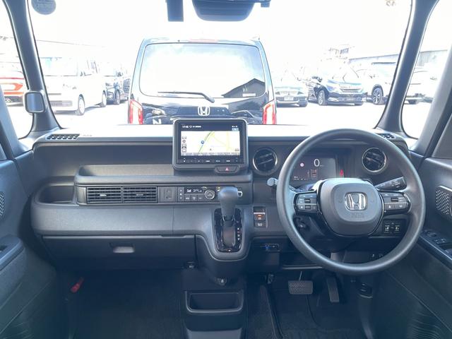 操作性の高いインパネ周りとなっております