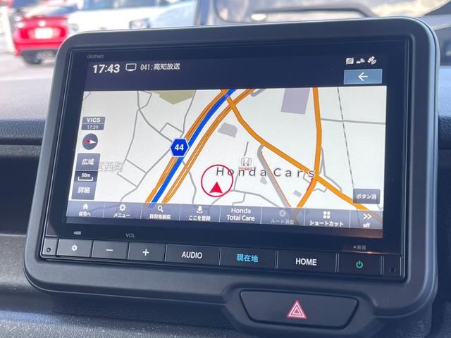 ホンダ純正ナビゲーション装備。インターナビ搭載で目的地までスムーズにご案内いたします。