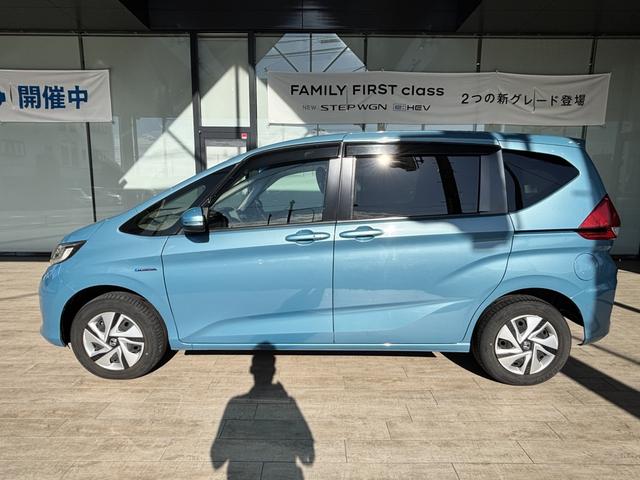 フリードハイブリッド ハイブリッド・Ｇホンダセンシング　ＨｏｎｄａＳＥＮＳＩＮＧ・フルセグＮＡＶＩ・ＬＥＤヘッドライト・ＥＴＣ両側パワースライドドア・シートヒーター・４ＷＤ（8枚目）