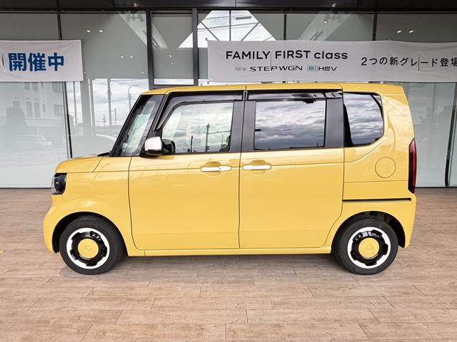 N-BOX ファッションスタイル HondaSENSING・ホンダ純正ディスプレイオーディオHondaCONNECT・LEDヘッドライト・ドラレコ両側パワースライドドア・シートヒーター(8枚目)