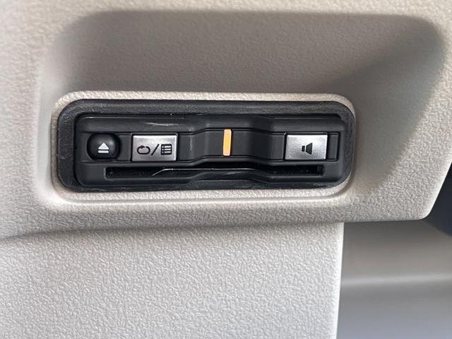 N-BOX ファッションスタイル HondaSENSING・ホンダ純正ディスプレイオーディオHondaCONNECT・LEDヘッドライト・ドラレコ両側パワースライドドア・シートヒーター(21枚目)