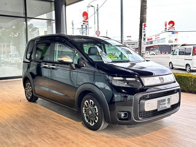 フリード クロスター HondaSENSING・Honda純正フルセグNAVI・ETCHondaCONNECT・LEDヘッドライト・シートヒーター前後ドラレコ・両側パワースライドドア(4枚目)