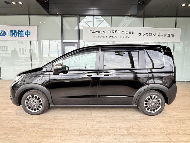 フリード クロスター HondaSENSING・Honda純正フルセグNAVI・ETCHondaCONNECT・LEDヘッドライト・シートヒーター前後ドラレコ・両側パワースライドドア(8枚目)