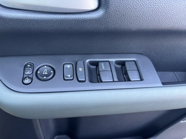 フリード クロスター HondaSENSING・Honda純正フルセグNAVI・ETCHondaCONNECT・LEDヘッドライト・シートヒーター前後ドラレコ・両側パワースライドドア(27枚目)