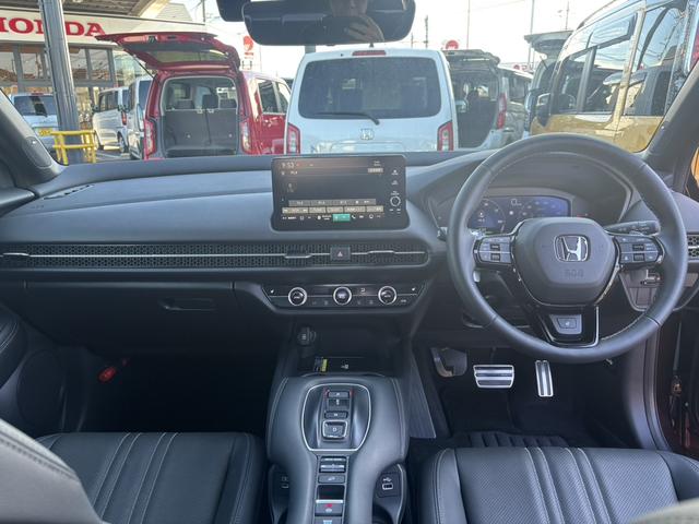 ＺＲ－Ｖ ｅ：ＨＥＶＺ特別仕様車ブラックスタイル　ＨｏｎｄａＳＥＮＳＩＮＧ・フルセグＮＡＶＩ・ＥＴＣ２．０ＨｏｎｄａＣＯＮＮＥＣＴ・ＬＥＤヘッドライト・シートヒーター前後ドラレコ・アラウンドビューモニター・パワーシート（10枚目）