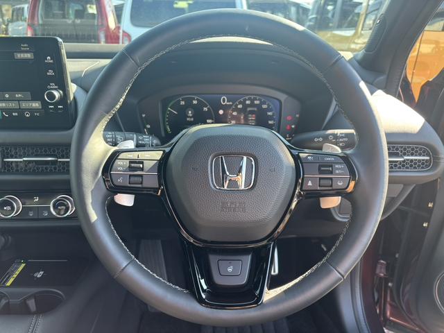 ＺＲ－Ｖ ｅ：ＨＥＶＺ特別仕様車ブラックスタイル　ＨｏｎｄａＳＥＮＳＩＮＧ・フルセグＮＡＶＩ・ＥＴＣ２．０ＨｏｎｄａＣＯＮＮＥＣＴ・ＬＥＤヘッドライト・シートヒーター前後ドラレコ・アラウンドビューモニター・パワーシート（11枚目）