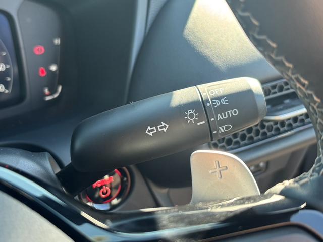 ＺＲ－Ｖ ｅ：ＨＥＶＺ特別仕様車ブラックスタイル　ＨｏｎｄａＳＥＮＳＩＮＧ・フルセグＮＡＶＩ・ＥＴＣ２．０ＨｏｎｄａＣＯＮＮＥＣＴ・ＬＥＤヘッドライト・シートヒーター前後ドラレコ・アラウンドビューモニター・パワーシート（16枚目）