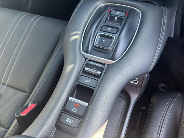 ＺＲ－Ｖ ｅ：ＨＥＶＺ特別仕様車ブラックスタイル　ＨｏｎｄａＳＥＮＳＩＮＧ・フルセグＮＡＶＩ・ＥＴＣ２．０ＨｏｎｄａＣＯＮＮＥＣＴ・ＬＥＤヘッドライト・シートヒーター前後ドラレコ・アラウンドビューモニター・パワーシート（19枚目）