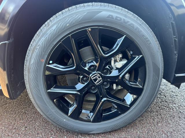 ＺＲ－Ｖ ｅ：ＨＥＶＺ特別仕様車ブラックスタイル　ＨｏｎｄａＳＥＮＳＩＮＧ・フルセグＮＡＶＩ・ＥＴＣ２．０ＨｏｎｄａＣＯＮＮＥＣＴ・ＬＥＤヘッドライト・シートヒーター前後ドラレコ・アラウンドビューモニター・パワーシート（32枚目）