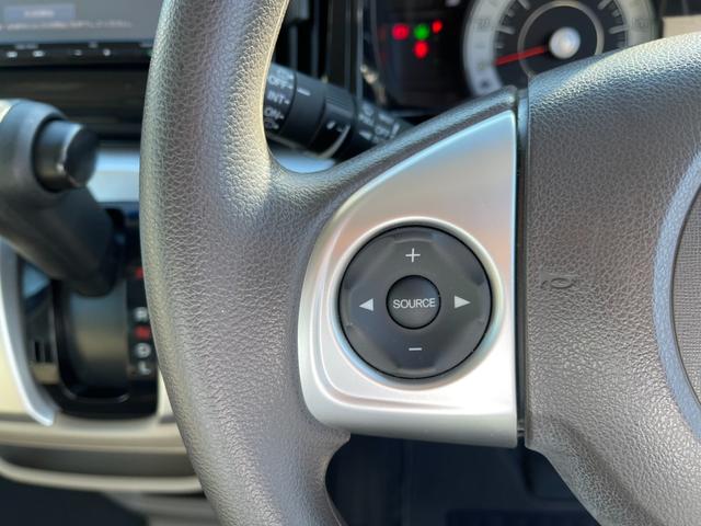 オーディオリモートコントロールスイッチ。オーディオ操作も簡単で運転に集中できます。