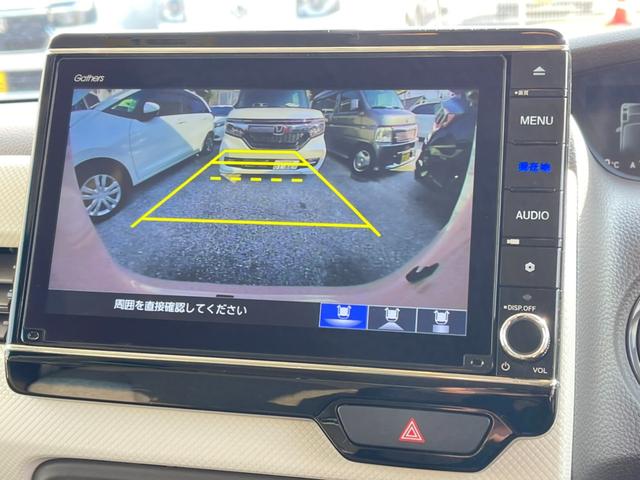 バックカメラ装備で後退時も安心です。