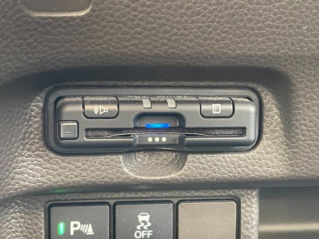 ＥＴＣ専用レーンも増えてきました。高速道路をご利用になる方は必須アイテムです。