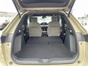 シートを倒すとフラットな荷室が広がります。