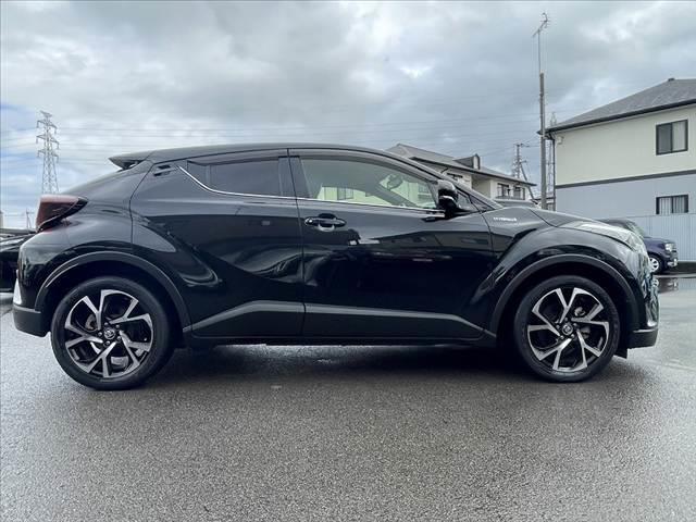 Ｃ－ＨＲ Ｇ　９インチナビ　衝突安全　禁煙車　ＬＥＤ　シーケンシャルターンランプ　フルセグ　Ｂモニター　衝突回避支援パッケージ　ＢＳＭ　クリアランスソナー　フォグ　コンビシート　シートヒーター　Ｐスタート　クルコン（11枚目）