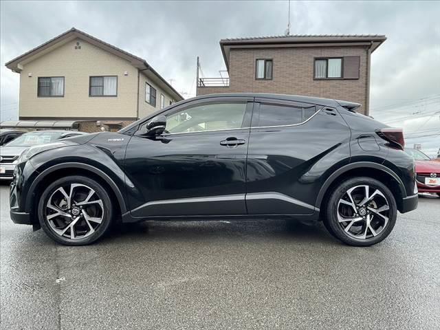 Ｃ－ＨＲ Ｇ　９インチナビ　衝突安全　禁煙車　ＬＥＤ　シーケンシャルターンランプ　フルセグ　Ｂモニター　衝突回避支援パッケージ　ＢＳＭ　クリアランスソナー　フォグ　コンビシート　シートヒーター　Ｐスタート　クルコン（12枚目）