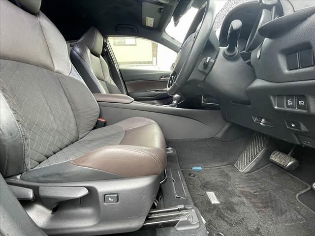 Ｃ－ＨＲ Ｇ　９インチナビ　衝突安全　禁煙車　ＬＥＤ　シーケンシャルターンランプ　フルセグ　Ｂモニター　衝突回避支援パッケージ　ＢＳＭ　クリアランスソナー　フォグ　コンビシート　シートヒーター　Ｐスタート　クルコン（16枚目）