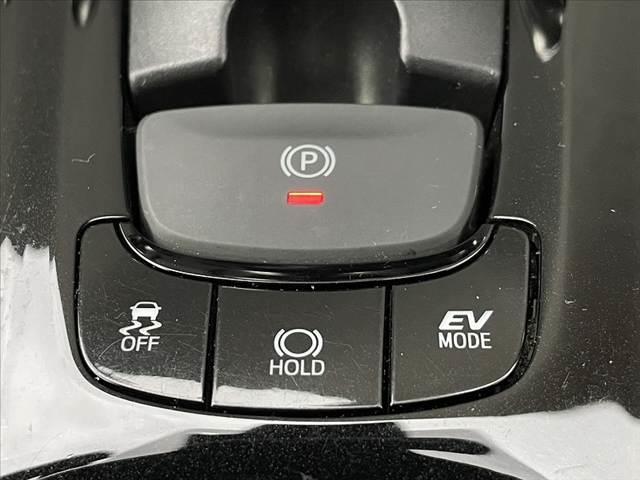 Ｃ－ＨＲ Ｇ　９インチナビ　衝突安全　禁煙車　ＬＥＤ　シーケンシャルターンランプ　フルセグ　Ｂモニター　衝突回避支援パッケージ　ＢＳＭ　クリアランスソナー　フォグ　コンビシート　シートヒーター　Ｐスタート　クルコン（31枚目）