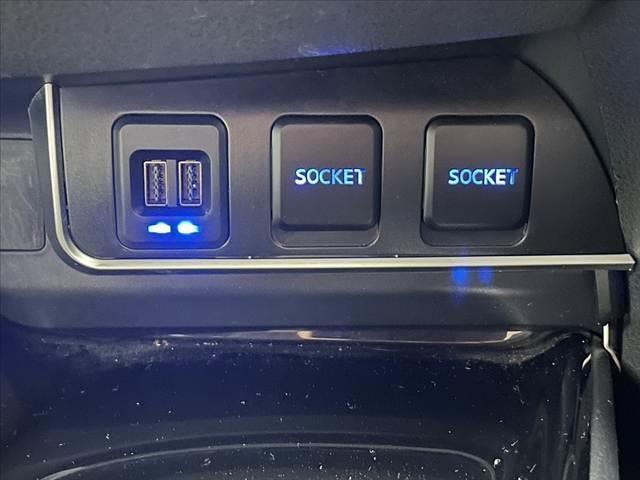 Ｃ－ＨＲ Ｇ　９インチナビ　衝突安全　禁煙車　ＬＥＤ　シーケンシャルターンランプ　フルセグ　Ｂモニター　衝突回避支援パッケージ　ＢＳＭ　クリアランスソナー　フォグ　コンビシート　シートヒーター　Ｐスタート　クルコン（35枚目）