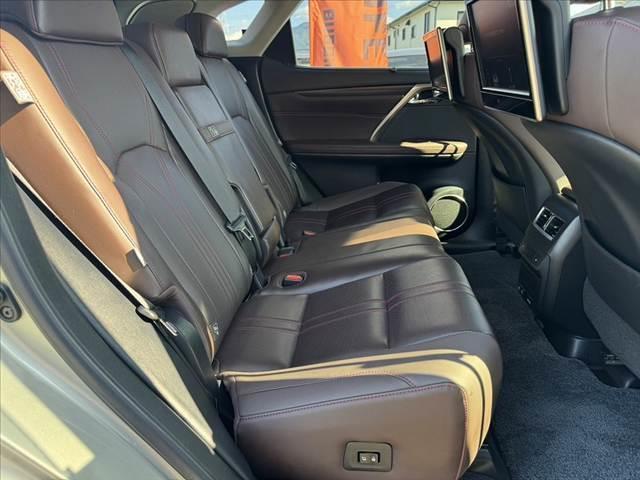 ＲＸ ＲＸ４５０ｈ　バージョンＬ　後期　車検整備付　禁煙車　ＳＲ　１２インチナビ　後席１１．６インチモニター×２　全方位モニター　フルセグ　ＢＴ　パワーシート　電動リアゲート　クルコン　パドルシフト　セーフティＳプラス　Ｐスタート（18枚目）