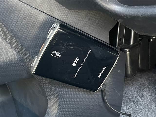 デリカＤ：２ Ｓ　後期　禁煙車　車検整備付　フルセグナビ　衝突安全　両電　Ｂカメラ　前後ドラレコ　ＤＶＤ　ＢＴ　ＥＴＣ　クルコン　Ａライト　ＨＩＤ　革巻きステアリング　Ｐスタート　フォグ　電格ミラー　ウインカーミラー（28枚目）