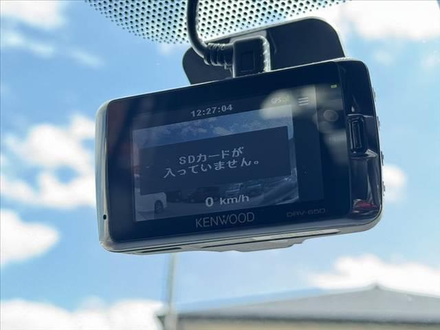 カローラフィールダー ハイブリッドＧ　中期　ナビ　フルセグ　Ｐスタート　スマートキー　Ｂカメラ　セーフティセンスＣ　先行車発進告知機能　ドラレコ　革巻きステアリング　Ａハイビーム　ＥＴＣ　電格ミラー　Ｐガラス　ＡＡＣ　カーテンエアバッグ（6枚目）