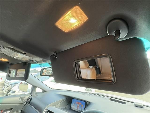 ＲＸ ＲＸ４５０ｈ　Ｆスポーツ　後期　４ＷＤ　マクレビ　ＳＲ　レーダークルーズ　クリソナ　ナビ　Ｂカメラ　サイドカメラ　レーザシート　ＨＵＤ　ＤＶＤ　ＢＴ　ＤＳＲＣ　Ｐバックドア　Ｍシート　Ａライト　ＬＥＤ　ドラレコ　Ａライト（38枚目）