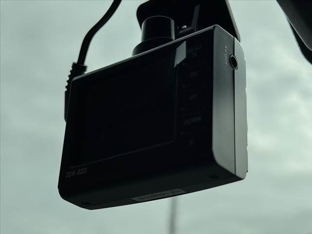 ルーミー カスタムＧ　Ｓ　ＳＡＩＩ禁煙　車検整備付　ナビ　ステリモ　ＢＴ　地デジ　ＤＶＤ　Ｂカメラ　クルコン　両電スライド　Ｐスタ－ト　Ａストップ　ＥＳＣ　ＡＡＣ　ＬＥＤ　オートライト　スマートキーＸ２　シートリフター（22枚目）