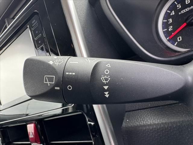 ルーミー カスタムＧ　Ｓ　ＳＡＩＩ禁煙　車検整備付　ナビ　ステリモ　ＢＴ　地デジ　ＤＶＤ　Ｂカメラ　クルコン　両電スライド　Ｐスタ－ト　Ａストップ　ＥＳＣ　ＡＡＣ　ＬＥＤ　オートライト　スマートキーＸ２　シートリフター（28枚目）