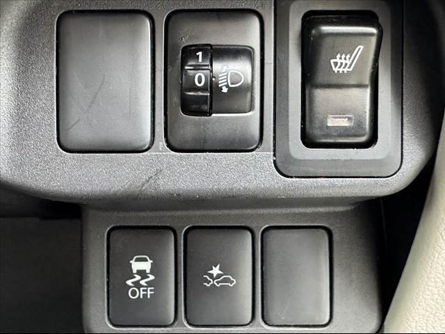 ｅＫワゴン 　禁煙車　車検整備付　後期　ｅアシスト　Ｂカメラ　シートヒーター　地デジ　ＢＴ　エアコン　キーレス　ヘッドライトレベライザー　電格ミラー　横滑り防止　Ｗエアバッグ　ＡＢＳ　リアワイパー　ＵＶカットガラス（6枚目）