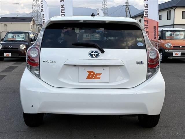 アクア S 禁煙車 ナビ フルセグ BT DVD再生 Pスタート Aライト 社外AW ETC 前後ドラレコ 電格 スマートキー AAC SRSエアB ABS Pガラス フロアマット リアワイパー シートリフター(14枚目)