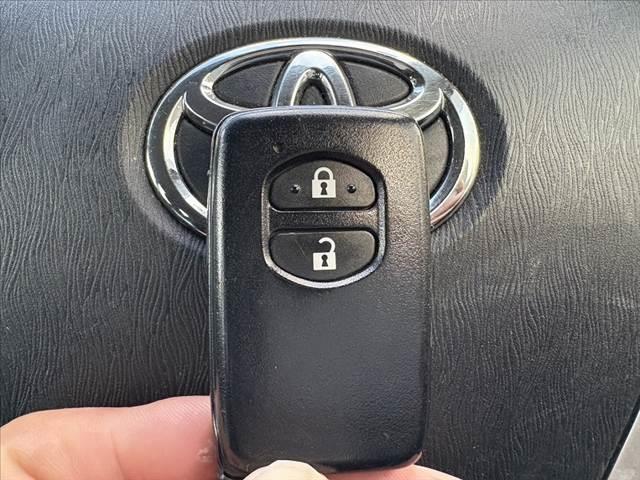 アクア S 禁煙車 ナビ フルセグ BT DVD再生 Pスタート Aライト 社外AW ETC 前後ドラレコ 電格 スマートキー AAC SRSエアB ABS Pガラス フロアマット リアワイパー シートリフター(22枚目)