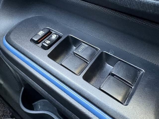 アクア S 禁煙車 ナビ フルセグ BT DVD再生 Pスタート Aライト 社外AW ETC 前後ドラレコ 電格 スマートキー AAC SRSエアB ABS Pガラス フロアマット リアワイパー シートリフター(25枚目)