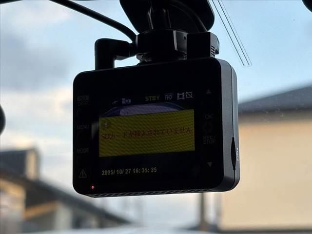 アクア S 禁煙車 ナビ フルセグ BT DVD再生 Pスタート Aライト 社外AW ETC 前後ドラレコ 電格 スマートキー AAC SRSエアB ABS Pガラス フロアマット リアワイパー シートリフター(30枚目)