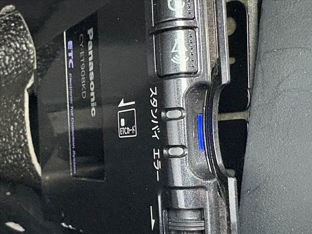 アクア S 禁煙車 ナビ フルセグ BT DVD再生 Pスタート Aライト 社外AW ETC 前後ドラレコ 電格 スマートキー AAC SRSエアB ABS Pガラス フロアマット リアワイパー シートリフター(31枚目)