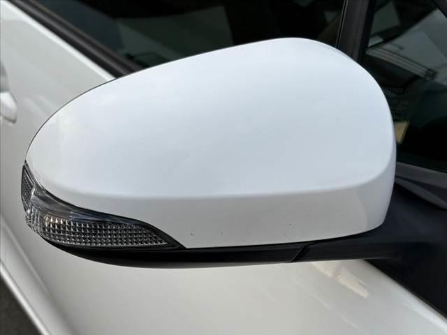 アクア S 禁煙車 ナビ フルセグ BT DVD再生 Pスタート Aライト 社外AW ETC 前後ドラレコ 電格 スマートキー AAC SRSエアB ABS Pガラス フロアマット リアワイパー シートリフター(34枚目)