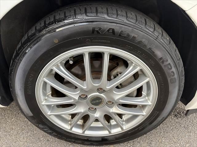 アクア S 禁煙車 ナビ フルセグ BT DVD再生 Pスタート Aライト 社外AW ETC 前後ドラレコ 電格 スマートキー AAC SRSエアB ABS Pガラス フロアマット リアワイパー シートリフター(42枚目)