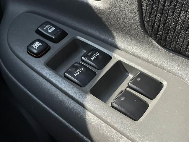 シエンタ 　後期　禁煙　車検整備付　純正ナビ　フルセグ　Ｂモニ　電動スライドドア　革巻きステアリング　ＨＩＤ　フォグ　ＡＡＣ　ＥＴＣ　シートリフター　アームレスト　シートバックポケット　Ｐガラス　電格　Ｒワイパー（37枚目）