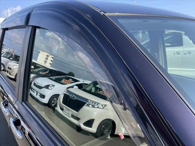 シエンタ 　後期　禁煙　車検整備付　純正ナビ　フルセグ　Ｂモニ　電動スライドドア　革巻きステアリング　ＨＩＤ　フォグ　ＡＡＣ　ＥＴＣ　シートリフター　アームレスト　シートバックポケット　Ｐガラス　電格　Ｒワイパー（38枚目）