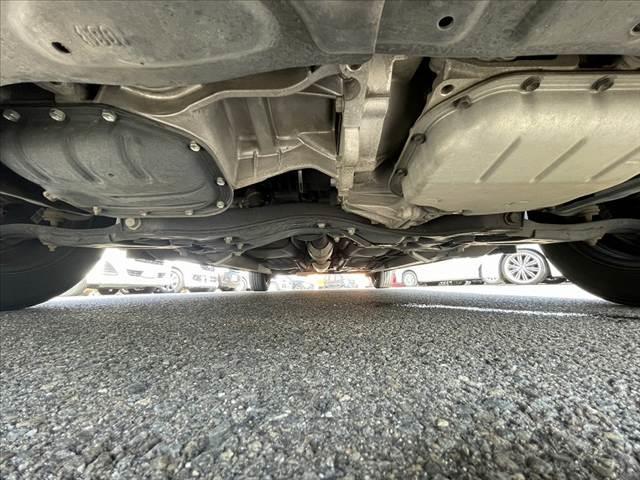 シエンタ 　後期　禁煙　車検整備付　純正ナビ　フルセグ　Ｂモニ　電動スライドドア　革巻きステアリング　ＨＩＤ　フォグ　ＡＡＣ　ＥＴＣ　シートリフター　アームレスト　シートバックポケット　Ｐガラス　電格　Ｒワイパー（52枚目）