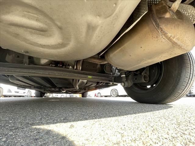 シエンタ 　後期　禁煙　車検整備付　純正ナビ　フルセグ　Ｂモニ　電動スライドドア　革巻きステアリング　ＨＩＤ　フォグ　ＡＡＣ　ＥＴＣ　シートリフター　アームレスト　シートバックポケット　Ｐガラス　電格　Ｒワイパー（55枚目）