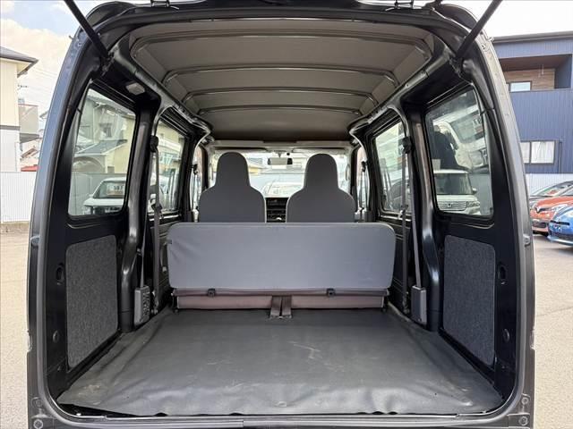 ハイゼットカーゴ 　中期　禁煙　５ＭＴ　キーレス　ＥＴＣ　パワーウィンドウ　ＦＭＡＭラジオ　ハイルーフ　ヘッドライトレベライザー　リア熱線　Ｒワイパー　プライバシーガラス　マニュアルエアコン　アナログメーター（20枚目）