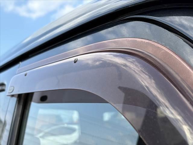 ハイゼットカーゴ 　中期　禁煙　５ＭＴ　キーレス　ＥＴＣ　パワーウィンドウ　ＦＭＡＭラジオ　ハイルーフ　ヘッドライトレベライザー　リア熱線　Ｒワイパー　プライバシーガラス　マニュアルエアコン　アナログメーター（28枚目）