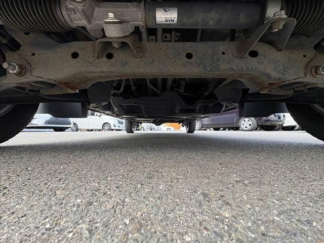 ハイゼットカーゴ 　中期　禁煙　５ＭＴ　キーレス　ＥＴＣ　パワーウィンドウ　ＦＭＡＭラジオ　ハイルーフ　ヘッドライトレベライザー　リア熱線　Ｒワイパー　プライバシーガラス　マニュアルエアコン　アナログメーター（41枚目）