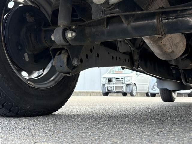 ハイゼットカーゴ 　中期　禁煙　５ＭＴ　キーレス　ＥＴＣ　パワーウィンドウ　ＦＭＡＭラジオ　ハイルーフ　ヘッドライトレベライザー　リア熱線　Ｒワイパー　プライバシーガラス　マニュアルエアコン　アナログメーター（43枚目）