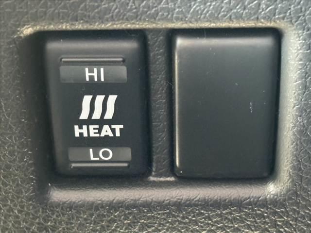 キャラバン ロンググランドプレミアムＧＸ　禁煙車　車検整備付　社外１１インチナビ　電動スライドドア　全方位　フルセグ　ＢＴ　ステリモ　Ａライト　ＬＥＤ　フォグ　横滑り防止　スマートキー×２　ＡＡＣ　電格　合皮コンビシート　オートクローザー（30枚目）