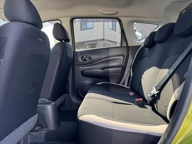 ノート Ｘ　後期　禁煙車　フルセグナビ　Ｂカメラ　ステリモ　ドラレコ　ＢＴ　ＥＴＣ　Ｐスタート　Ａライト　スマートキー　電格ミラー　イモビライザー　シートリフター　Ｐガラス　Ｗエアバッグ　Ａストップ　バイザー（19枚目）