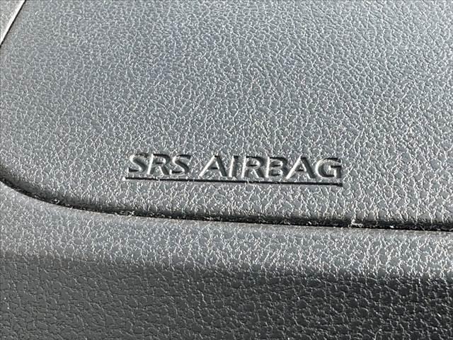 ノート Ｘ　後期　禁煙車　フルセグナビ　Ｂカメラ　ステリモ　ドラレコ　ＢＴ　ＥＴＣ　Ｐスタート　Ａライト　スマートキー　電格ミラー　イモビライザー　シートリフター　Ｐガラス　Ｗエアバッグ　Ａストップ　バイザー（30枚目）