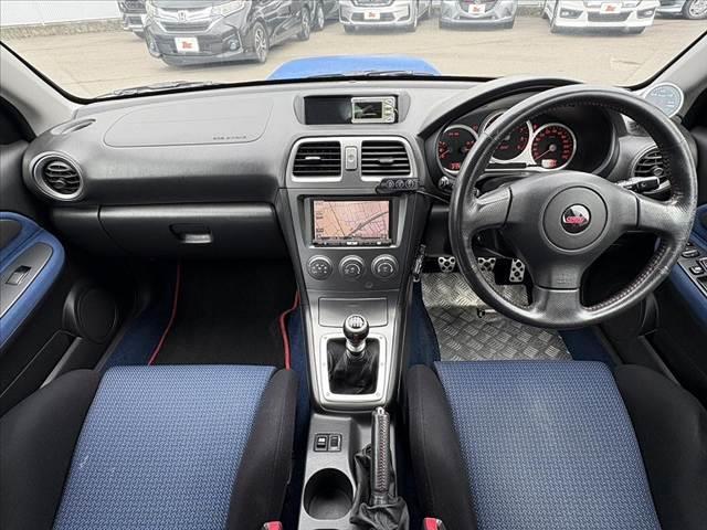 インプレッサ WRX STi 後期 車検整備付 RECAROシート ZEROSPOORTエアロ 社外18インチAW 社外マフラー 社外HDDナビ HID フォグ ターボ 4WD ローダウン 大型Rスポイラー 電格ミラー 革巻ステア(2枚目)