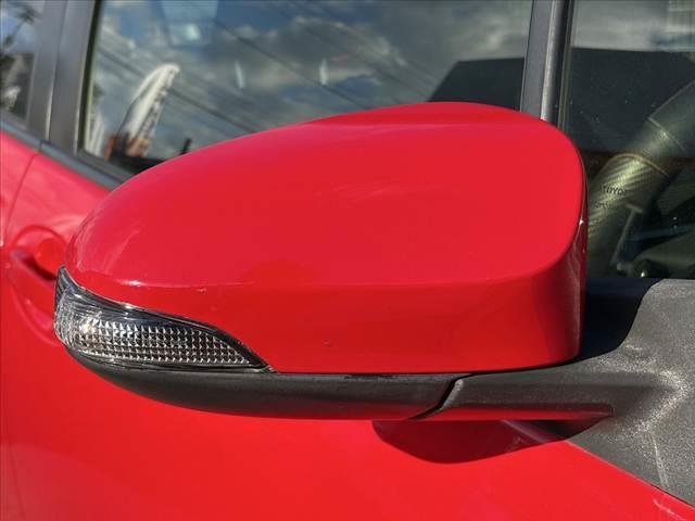 ヴィッツ Ｆ　禁煙車　純正ナビ　Ｂカメラ　ステリモ　フルセグ　ＢＴ　ＤＶＤ再生　ＬＥＤ　フォグ　電格　リモコンキー　横滑り防止　Ａストップ　バニティミラー　ＳＲＳエアＢ　シートアンダートレイ　マニュアルエアコン（33枚目）