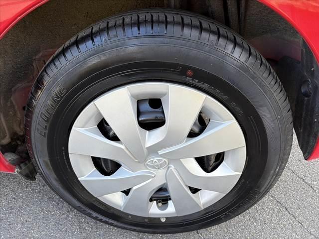 ヴィッツ Ｆ　禁煙車　純正ナビ　Ｂカメラ　ステリモ　フルセグ　ＢＴ　ＤＶＤ再生　ＬＥＤ　フォグ　電格　リモコンキー　横滑り防止　Ａストップ　バニティミラー　ＳＲＳエアＢ　シートアンダートレイ　マニュアルエアコン（44枚目）